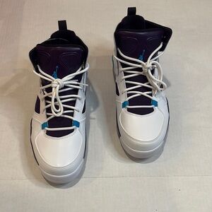 Air Jordan Flight Club 91 Men’s Shoe size 9.5 White Blue Lagoon 555475-105‎